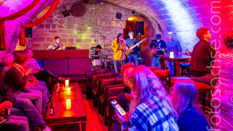 Leo in der Havana Bar